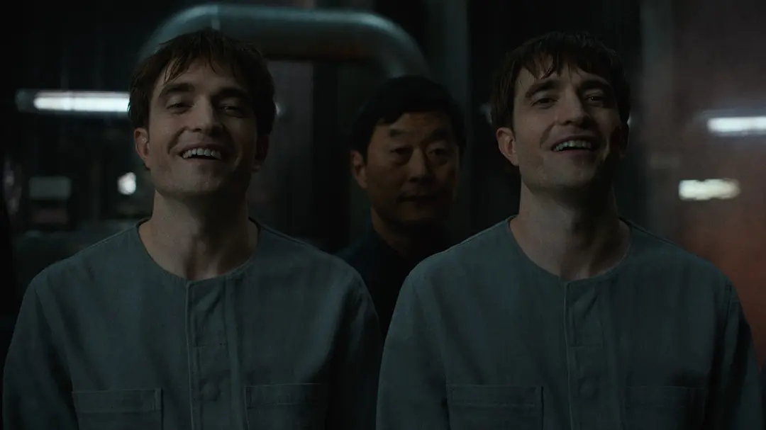 Mickey 17 – A Darkly Comic Sci-Fi Resurrection